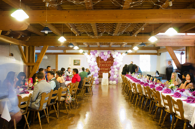 Consejos Prácticos para Ahorrar Dinero en la Fiesta de Quinceaños de tu Hija